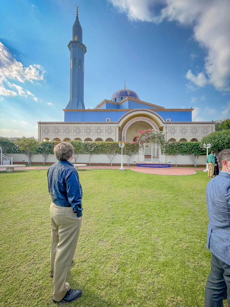 Standing outside the Tammimi mosque