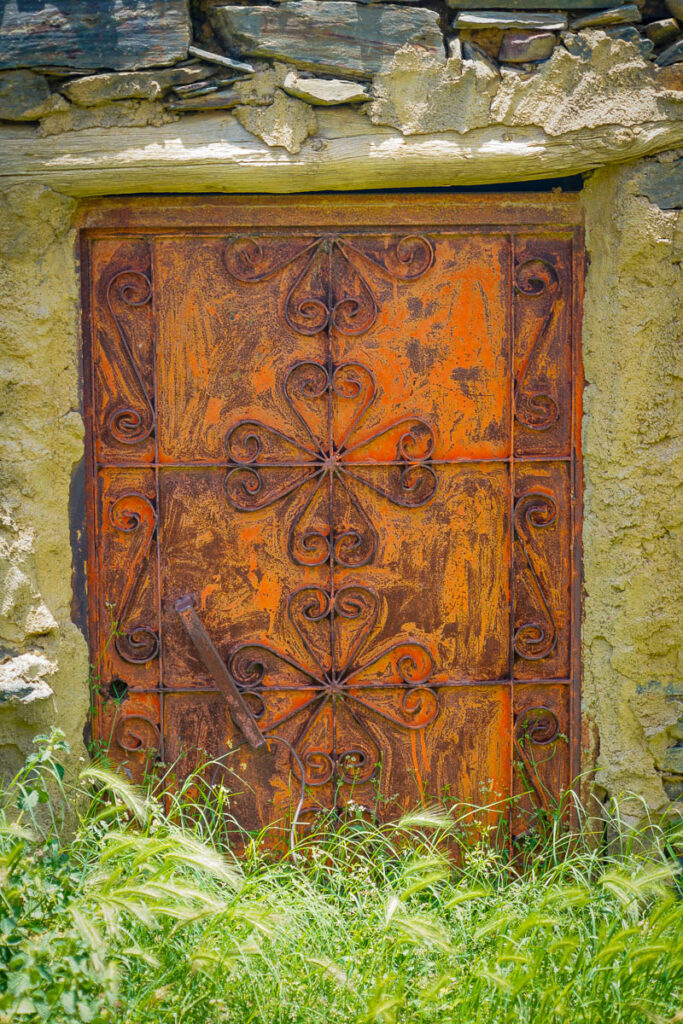 An old Abha farm door